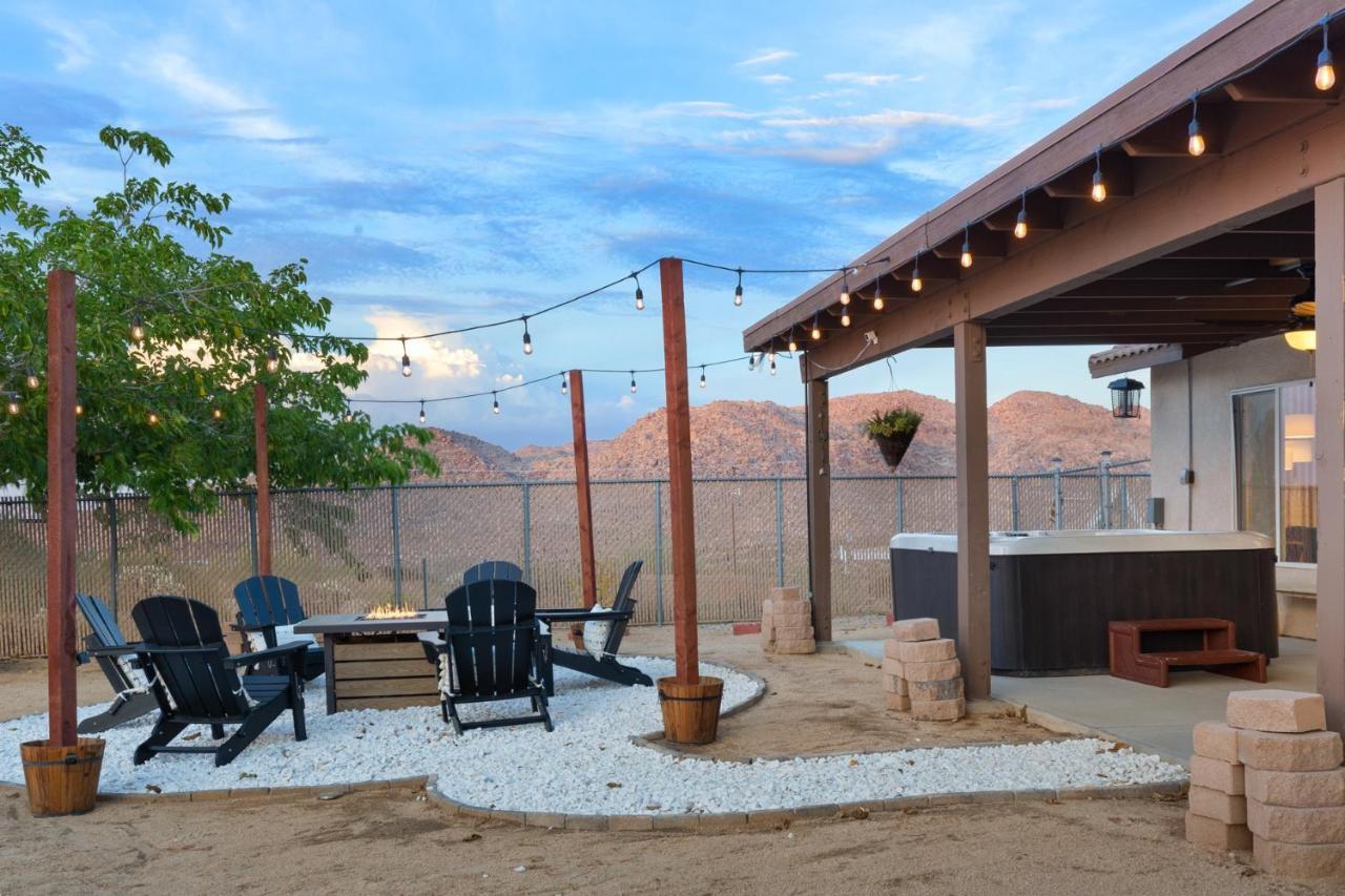 Alana House - Pool, Hot Tub, Bbq, Fire Pit And Walk To Hikes! Home 조슈아 트리 외부 사진
